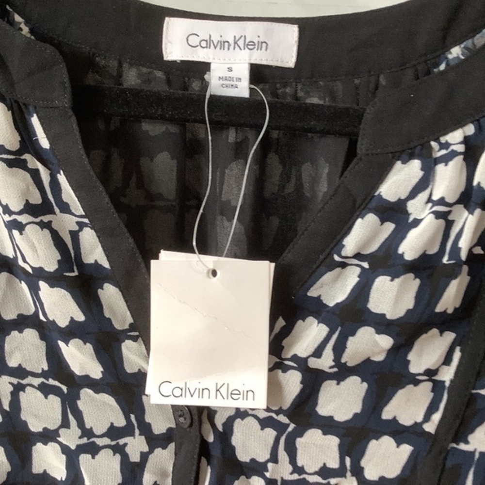 Calvin Klein Black Blue‎ and White Blouse Size Small - Picture 3 of 3
